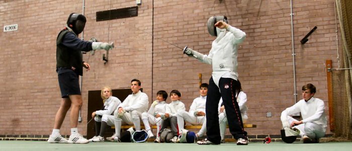 2013-06-04_3483 Junior fencers being coaches on a fencing course